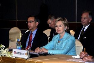 Clinton asserts US values importance of ASEAN thumbnail