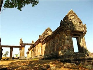 Troop reductions not seen at Preah Vihear; Thai village defence volunteers ready thumbnail