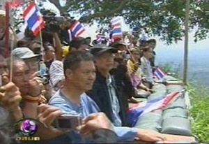 Protesters read statements; PM expresses regret over clashes near temple thumbnail