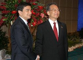 Thailand inviting China to invest in railway system thumbnail